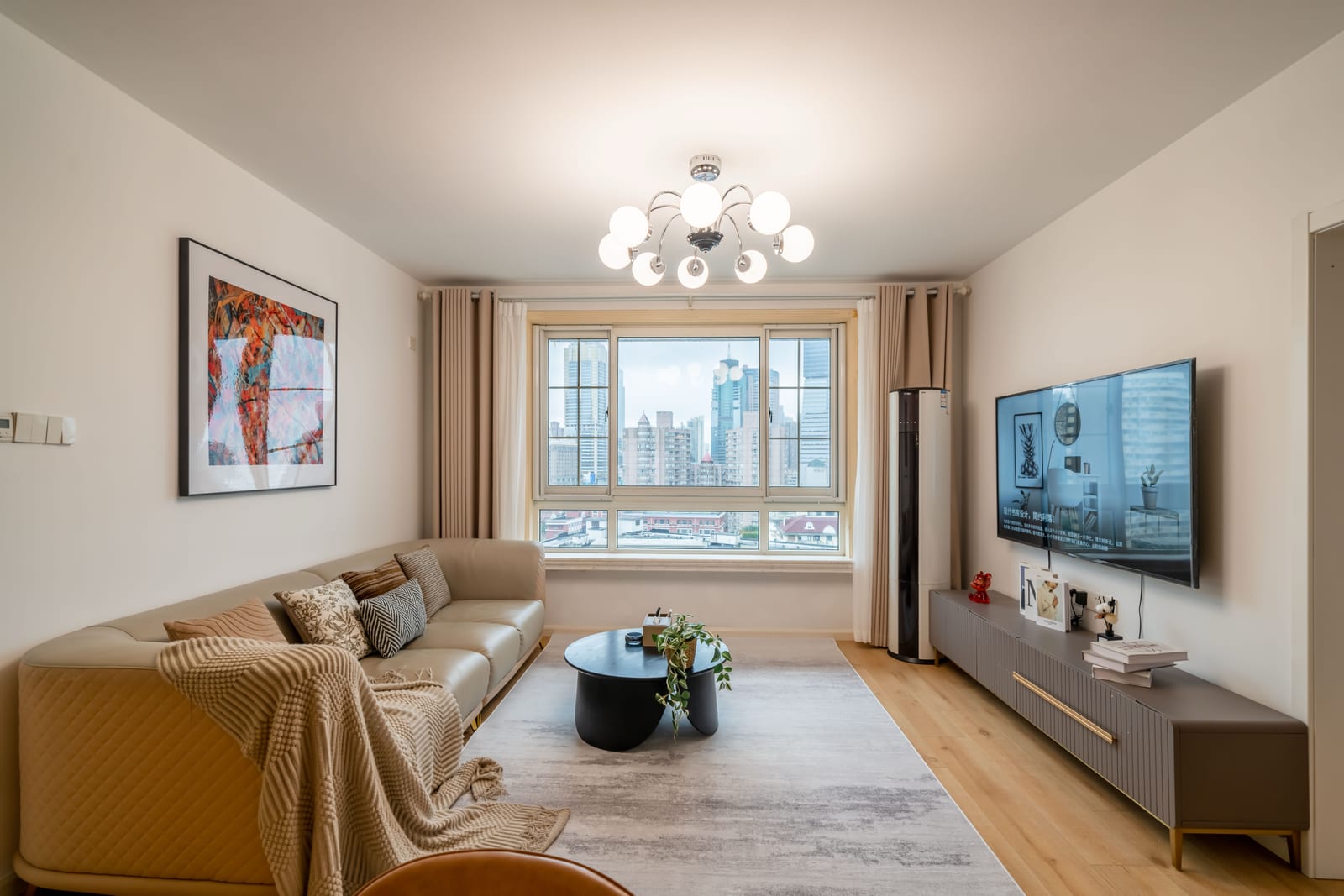 The Bund · Nanjing Road · Entire 4-bedroom