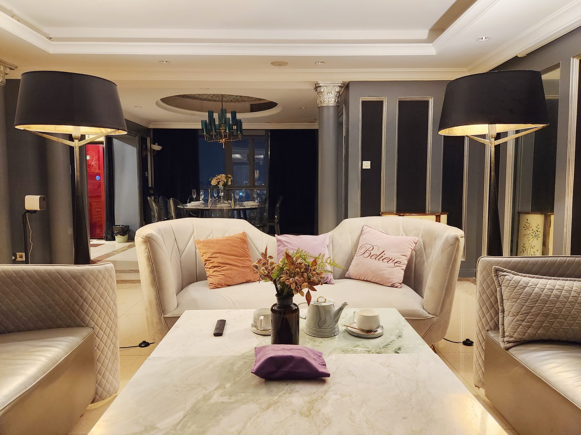 250 sqm Panoramic Bund River-View Celebrity Suite