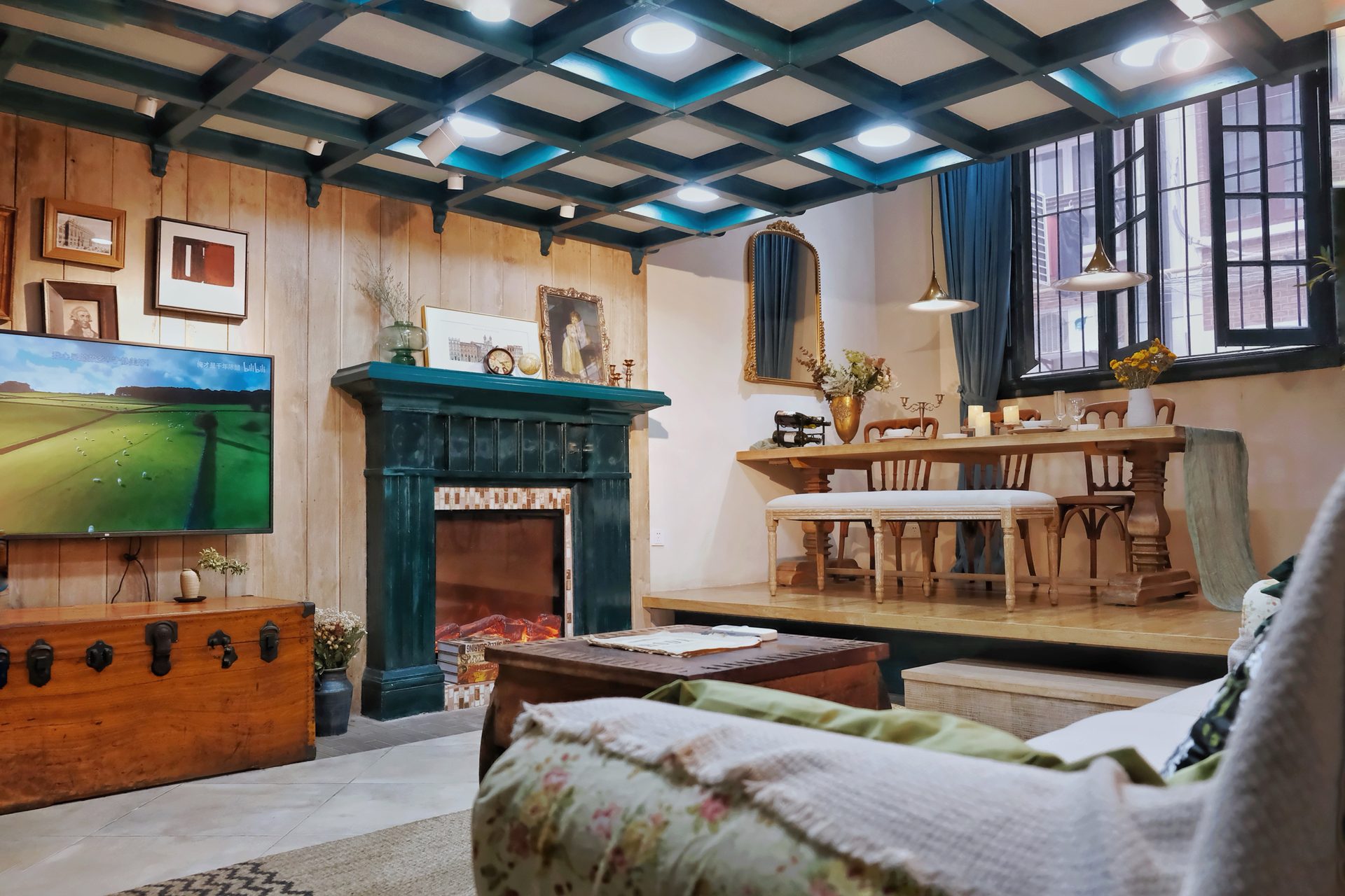 Former French Concession Shikumen Loft for Monthly Stays