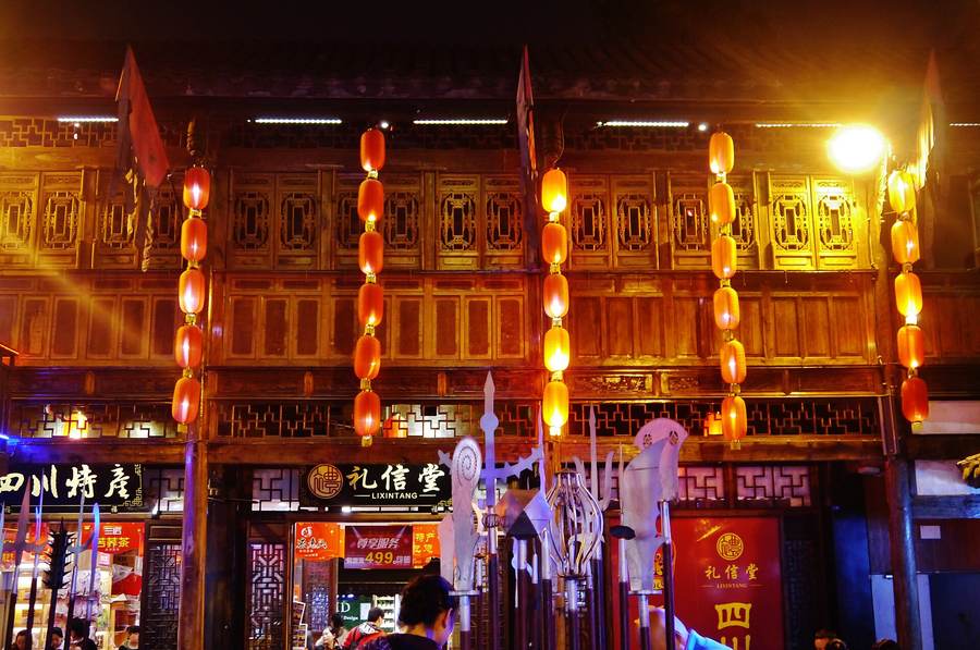Chengdu Travel Guide for First-Time International Visitors