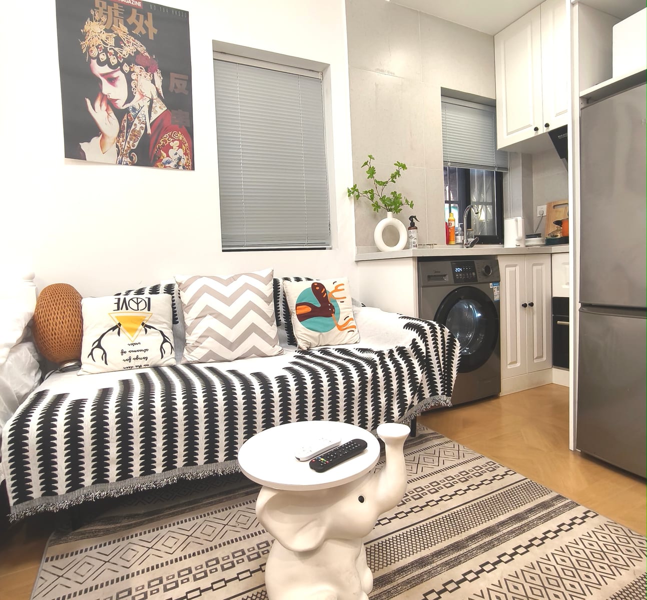 Huaihai Road · Xintiandi · Entire 1-bedroom
