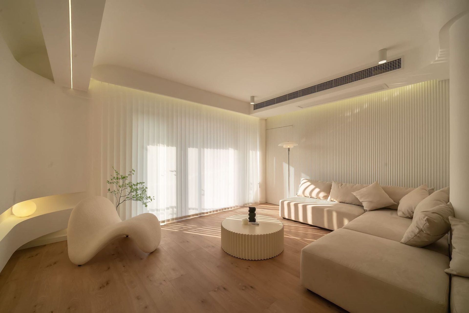 Sicily Wabi-Sabi Three-Bedroom Residence by Nanjing Road