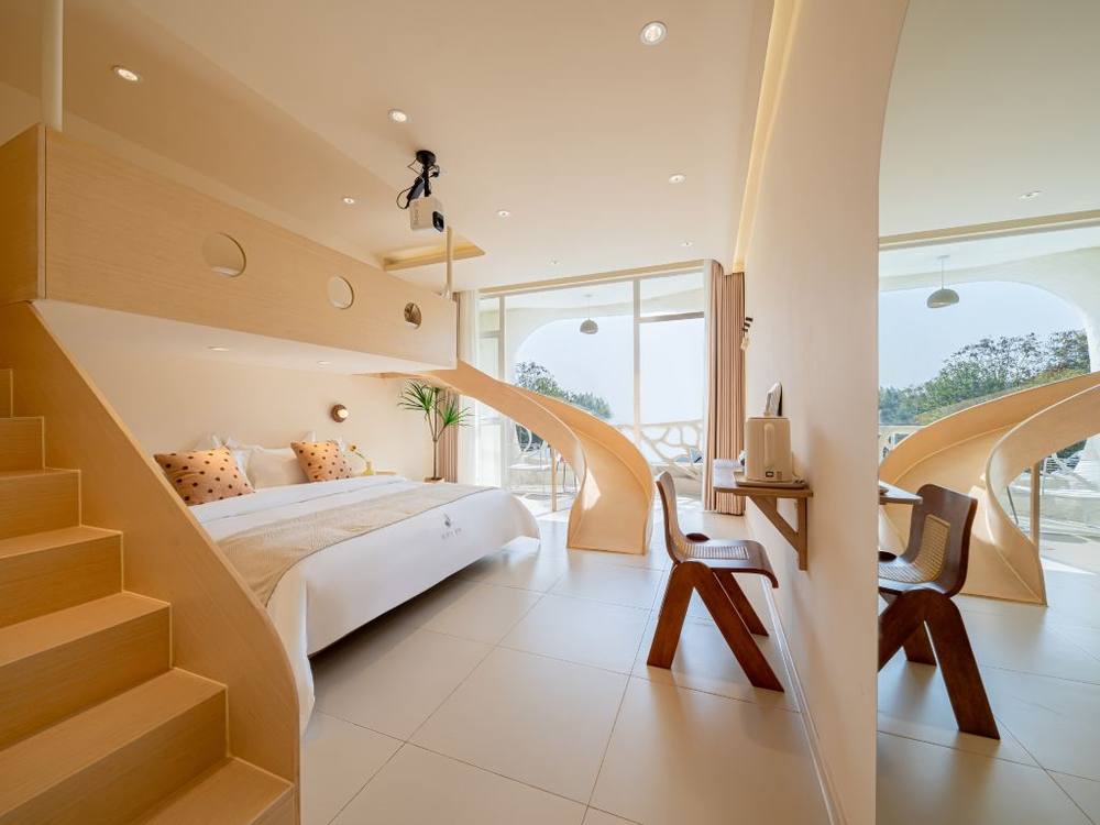 Family twin room with slide and balcony