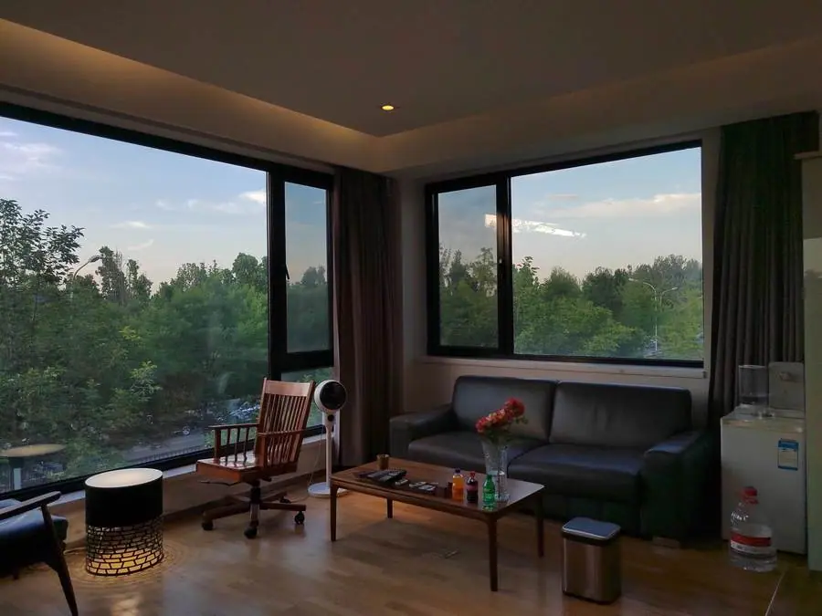 Le Guang Mountain-View Room near the Summer Palace in Beijing