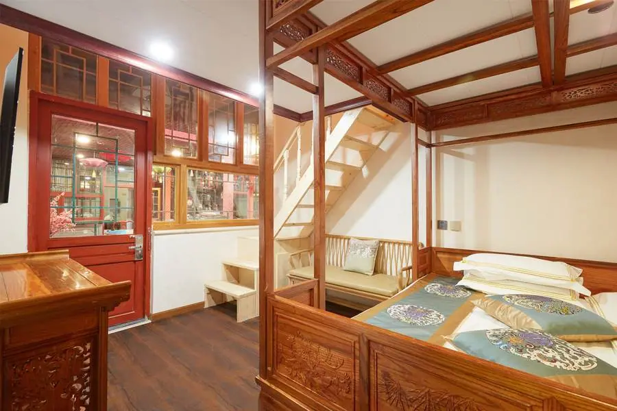 Rongfu Heritage Courtyard Duplex Family Suite in Beijing